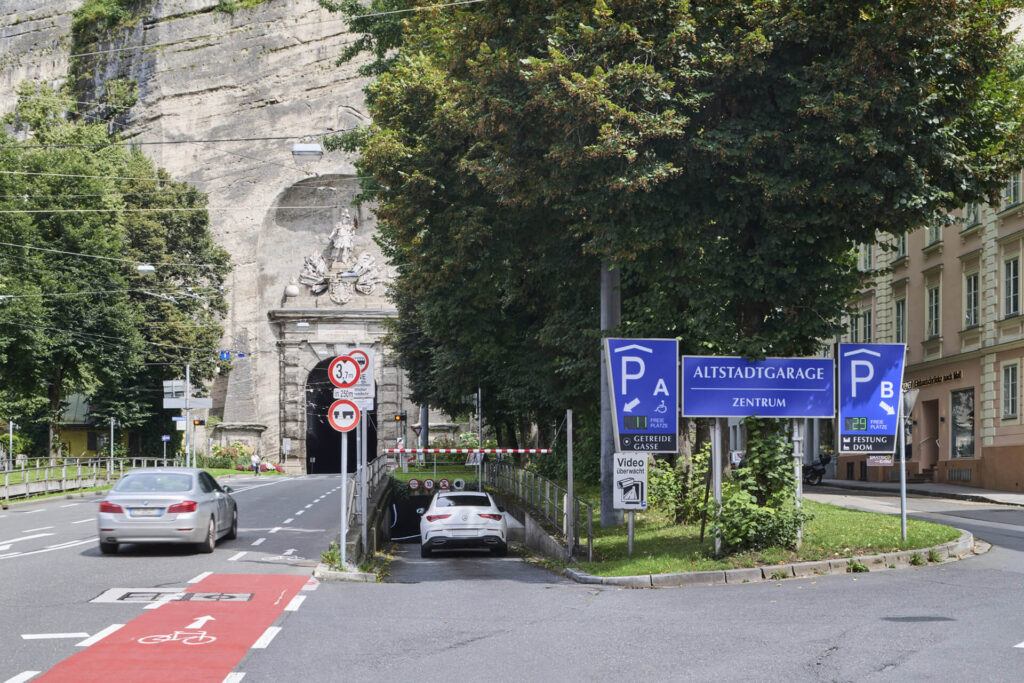 Salzburger Altstadtgarage A Einfahrt